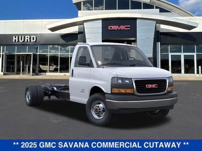 2025 GMC Savana Cutaway 4500 2WT